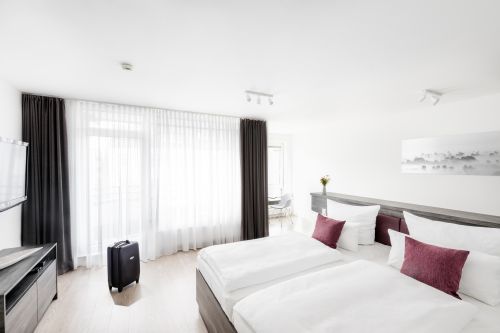 Hotel Motive, Zimmer, Apartment// Living Quartier