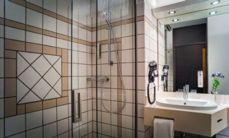 Hotel Motive, Zimmer, Bad, Badezimmer