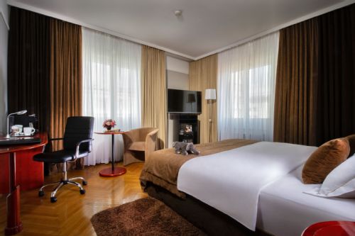 Hotel Motive, Zimmer, Doppelzimmer, Deluxe Zimmer - Kingsize-Bett