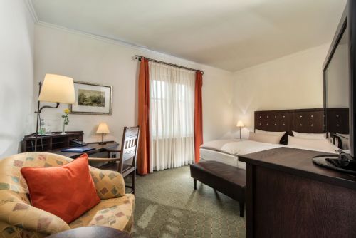 Hotel Motive, Zimmer, Doppelzimmer, Kingsize-Bett Business-Zimmer