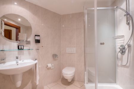 Hotel Motive, Zimmer, Bad, Bad Classic Doppelzimmer