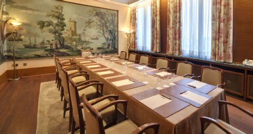 Bild eines Tagungsraums im Grand Hotel Cravat - WorldHotels Distinctive