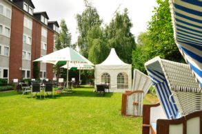 Hotel Motive, Umgebung