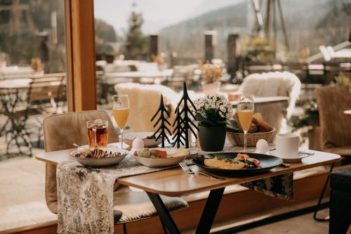 Bild der Gastronomie im Feuriger Tatzlwurm Berghotel & Spa, BW Signature Collection by Best Western